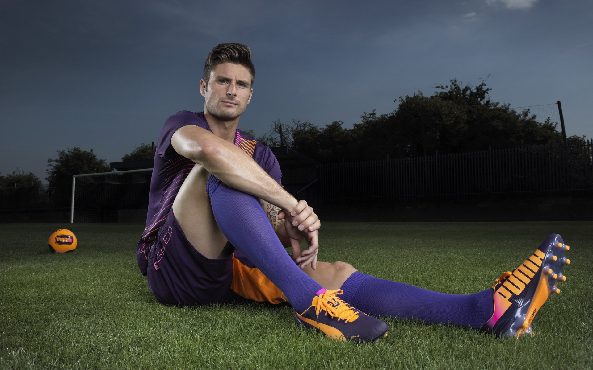 梅西在迈阿密论坛谈及巴黎生涯，表示不愉快的足球经历，梅西出场巴黎